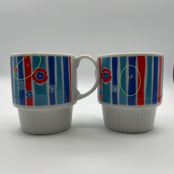 Vintage 70s Stacking Cups Red Blue White Stripes Floral - Picture 12 of 13